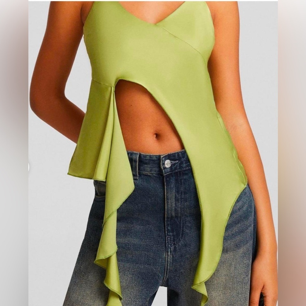 Stradivarius women’s lime green top